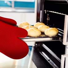 Juego de manoplas de horno de silicona antideslizantes y resistentes al calor, impermeables, sin BPA, guantes de horno de superficie antideslizantes para cocinar, barbacoa, cocina, paquete de 2 (azul) - Rojo - Ver 6