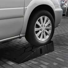 Vehicle Ramp Set Of 2 Universal Drive-On 2-Stage Incline Ramps, 2.5 Ton (5000 Lb) Lifting Capacity, Nestable & Portable Auto Service Ramp - 長35英寸 x 寬13英寸 x 高9英寸 - 查看 2