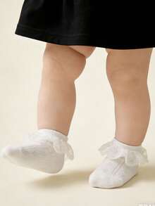 3双装女童柔软舒适透气蕾丝公主风袜子 - 白色 - 查看 5