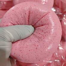 1 pieza Juguete antiestrés súper suave y esponjoso con forma de pastel de yogur - Regalo perfecto para cumpleaños, festividades, Navidad, Halloween - 1 pieza blanca - Ver 6