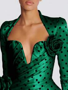 Women's Long Sleeve Short Green Formal Dress, Deep V-Neck, Polka Dot, 3D Floral Ruffle, Waist Cinched, Satin Formal Gown Sexy Heart-Shaped Neck Mini Pink Valentine's Day Party Dress, Suitable For Family Gatherings, Valentine's Day, Special Occasions, Dances, Clubs - Green - View 4