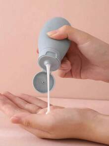 3件套旅行装瓶子，60毫升旅行瓶和容器，小型迷你空塑料挤压瓶，适用于旅行洗漱用品、洗发水和护发素 - 彩色 - 查看 4