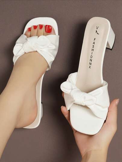 1 par de sandalias de tacón grueso con lazo de moda para adolescentes, pantuflas de tacón alto blancas adecuadas para verano, fiesta, cita, banquete