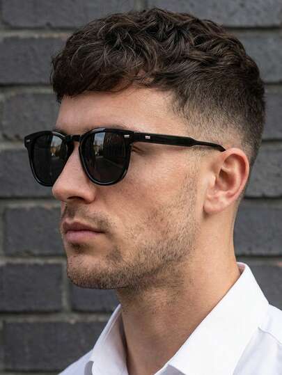 1副男士黑色圆形PC镜框休闲纯色眼镜，时尚百搭，适合街头风格、旅行和度假。