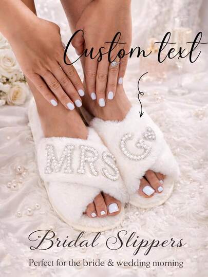 Chinelos Personalizados para Noiva, Chinelos Fofos com Letras de Pérolas Falsas, Adequados para Festa de Despedida de Solteira, Presente para Damas de Honra, Decoração da Moda, Estilo Minimalista, Casual e Fofo, Confortável e Único, Presente Ideal para Família e Amigos