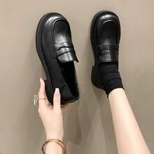 Mocasines de Verano 2026, Punta Redonda, Sin Cordones, Suela Gruesa, Estilo Británico, Zapatos de Cuero Versátiles para Mujer, para Uso en Exteriores - Negro - Ver 4
