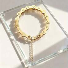 1pc Unisex Fashion Personality Bracelet, Street Punk Style, Unique Bicycle Chain Design, Iron Material With Distinctive Metal Feel, Personalized Hip-Hop Punk Industrial Style, Suitable For Women, Men, Couples, Daily Outing/Party, Exquisite Personality Bracelet - Black - View 4