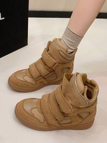 Giày thể thao cao cổ nữ mới năm 2026, màu đen, mũi tròn, đế bằng, kiểu dáng thường ngày, thích hợp cho mùa thu/đông, có khóa dán và gót ẩn. - màu nâu - Xem 4