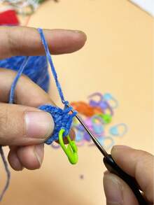 30pcs Comma Knitting Stitch Markers, Macaron Color Clip-On Markers For Crochet And Knitting, Positioning Rings For Needlework, Suitable For Knitting Needles And Crochet Hooks, DIY Handcraft - Comma Mark - View 7