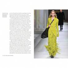 Little Book Of Bottega Veneta: The Story Of The Iconic Fashion House (Little Books Of Fashion) - Default - View 3