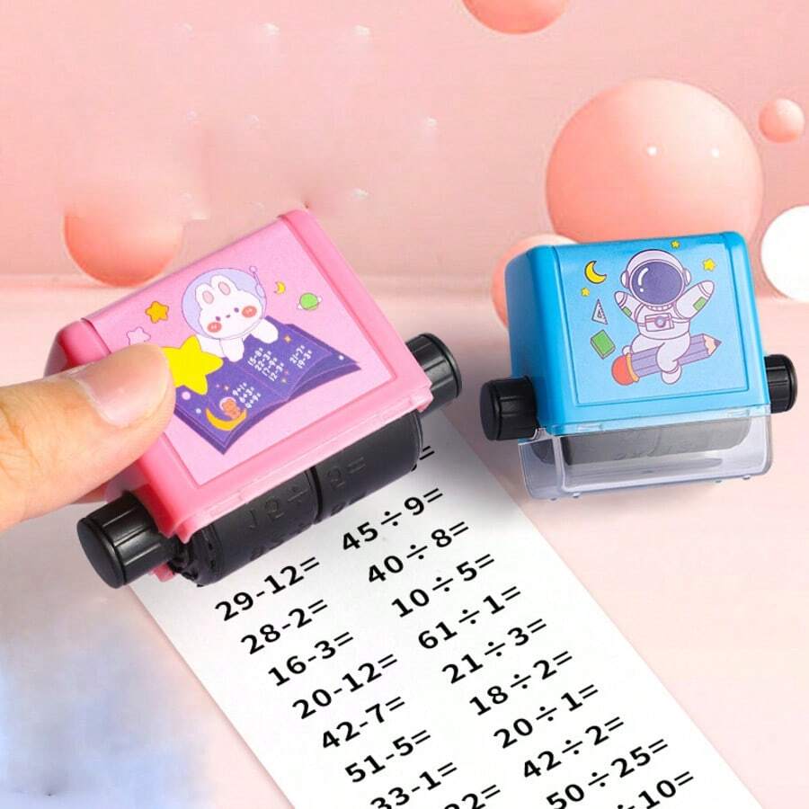 Cuaderno de ejercicios de práctica de matemáticas con sumas, restas, multiplicaciones y divisiones, incluye herramienta de estampado. Herramienta de cálculo mental para generar problemas de suma y resta. - multicolor - Ver 1