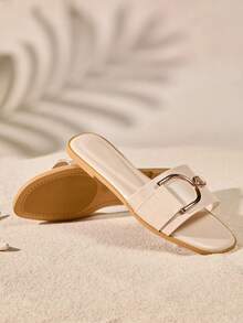 Dép xăng đan đế bằng hình chữ D mới năm 2026 dành cho nữ, kiểu dáng tối giản, màu be, khóa kim loại, quai dày, gót cao. - Màu be - Xem 4