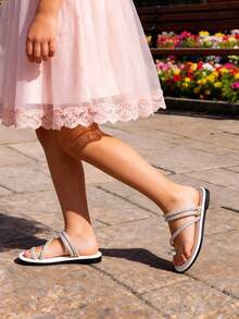 1 Pair White Children's Sandals, Girls' Flat Non-Slip Sandals, Rhinestone Wrapped Strap Toe Design, Suitable For Summer Outings, Beach, Wedding Party, Casual Gatherings, Daily Wear - White - View 7