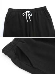 EWH Unisex Casual Solid White Knit Shorts For Men & Women, Elastic Drawstring Waist Loose Fit Knee-Length Bermuda Shorts With Pockets, Soft Breathable Cotton Blend Summer Lounge Shorts, Comfortable Everyday Streetwear For 2026 - 黑色 - 查看 3