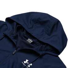 Under Armour 男士夹克，带帽防风衣，Rival Wvn 防风衣，舒适日常通勤户外运动休闲服 1390149-410 - 藏蓝色 - 查看 3