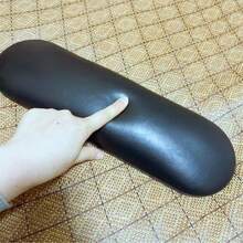 Soft PU Manicure Hand Pillow, Easy To Clean Hand Pillow Desk Mat Stand, Suitable For Nail Salon Manicure Arm Pillow, Black. The Manicure Arm Pillow Is Made Of PU Leather Material. - Black - View 4