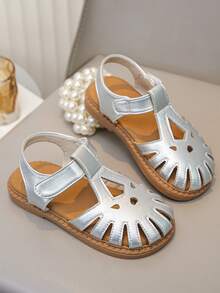 Giày sandal bít mũi màu bạc bán chạy nhất dành cho bé gái, có khóa dán, thiết kế khoét lỗ, thoải mái cho mùa hè. - Bạc - Xem 2