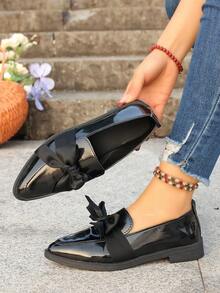 Preppy Style Ribbon Bow Patent Leather Pointed Toe Slip-On Shoes, Suitable For Office, Casual Wear, All Seasons - Black - View 1