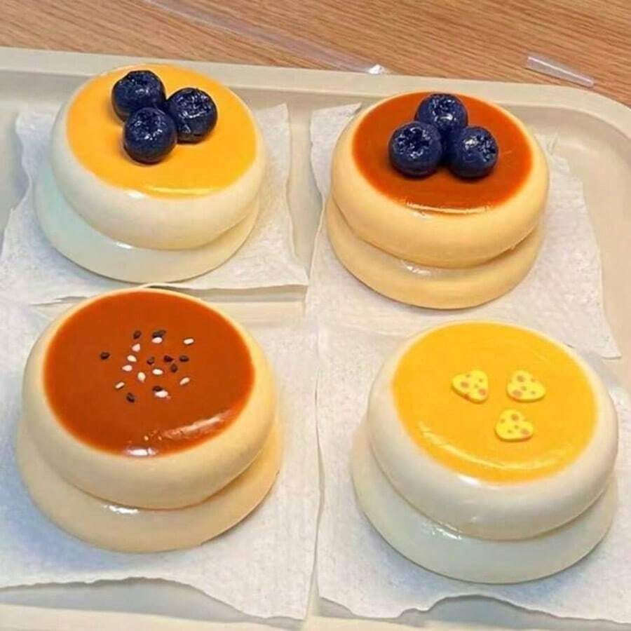 1个草莓蓝莓软心奶油蛋糕，是缓解压力、节日、生日、圣诞节和派对的完美礼物 - 彩色 - 查看 1