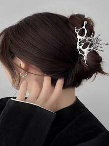 1个美人鱼尾巴金属发爪夹，饰有闪光珐琅和珍珠，优雅银色发饰，非常适合海滩派对、婚礼和情人节。 - 銀色 - 查看 17