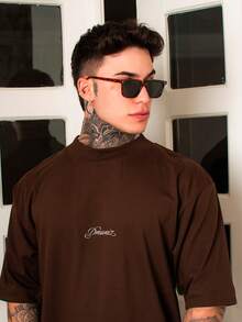 Oversized Streetwear Crew Neck T-Shirt DMUNIZ Cursive Print 100% Premium Cotton New Release - Rỉ Nâu - Xem 2