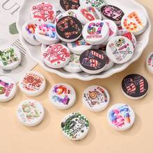 5颗六七印花硅胶珠，粉色/绿色/黑色随机款式，扁平圆形带孔珠，可用于DIY手链、项链、包包挂饰和其他手工项目 - 彩色 - 查看 2