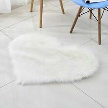 30x30厘米圆形美甲摄影道具，毛绒天鹅绒展示垫，带防滑底，适用于美甲产品拍照，柔软直播装饰垫，适用于沙龙展示、美甲贴片展示、DIY项目、电商拍摄、社交媒体内容、工作室、家居、送给美甲师、网店卖家、网红、学生、圣诞节、生日、情人节。 - 白色 - 查看 11