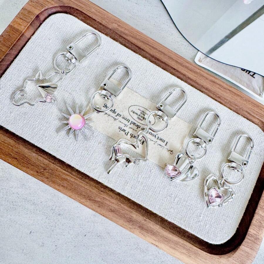 1个Y2K风格金属水钻太阳爱心飞机钥匙扣，少女风水钻不对称爱心吊坠，闺蜜礼物，包包挂饰 - 彩色 - 查看 1