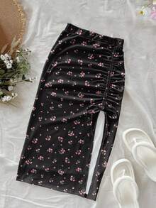 Chân váy đi biển nữ họa tiết hoa nhí kiểu bohemian, thắt eo, xẻ tà, thích hợp cho mùa hè. - màu đen - Xem 1