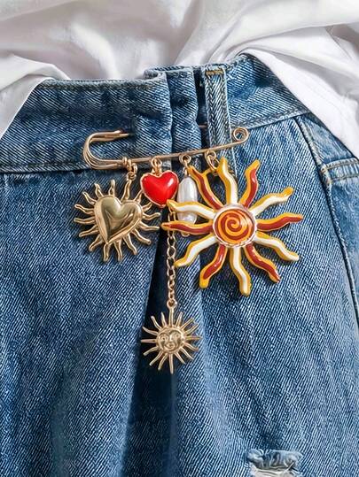 1pc INS Exaggerated UV Sun & Heart Pendant Brooch, Creative Multi-Element Waist Cincher Clip