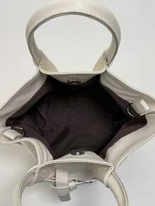 High-Quality, Fashionable, Versatile And Stylish Crossbody Bag With A Shoulder Strap. Bag With Pleated Design. Suitable For Use When Going Out, Attending Parties Or Gatherings. - White - View 6