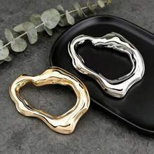 1件不对称精致时尚金属定制大号丝巾夹，女士胸针，简约优雅，适合日常佩戴和搭配服装 - 絲巾環 - 查看 4