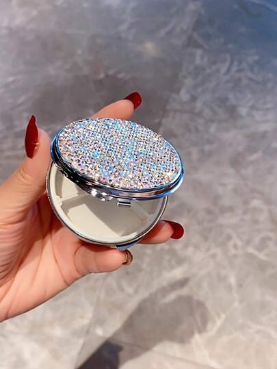 Fashionable Portable Pill Box, Luxury Rhinestone Decorated Medicine Storage Container