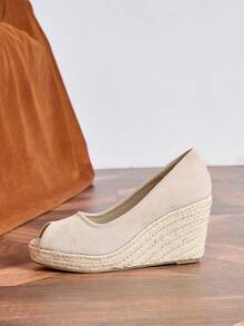 2026 Spring/Summer Women's Fashion New Comfortable Wedge Woven Thick Bottom Open Toe Sandals - Apricot - View 6