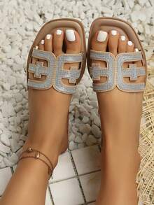 1双青少年奢华全镶钻平底拖鞋，百搭时尚夏季女童拖鞋 - 卡其色 - 查看 1