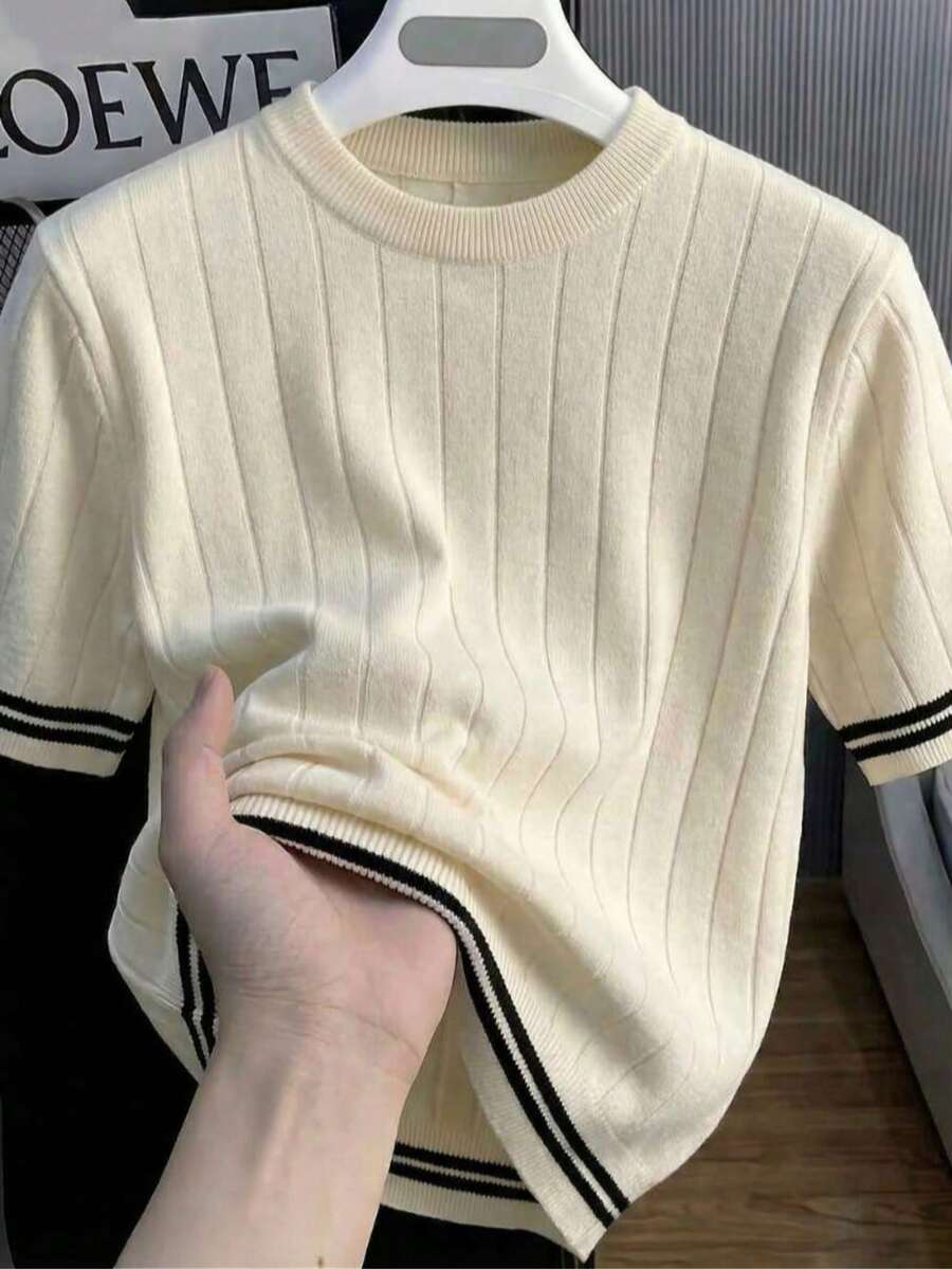 男士撞色条纹休闲纯色短袖针织衫，适合日常和商务通勤穿着。 - 杏色 - 查看 1