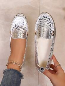 1 Pair Comfortable, Lightweight Women & Teenage Girls Flat Slip-On Loafers, Versatile Leather Shoes That You Won't Want To Take Off, Casual & Fashionable Moccasins - Silver - View 4