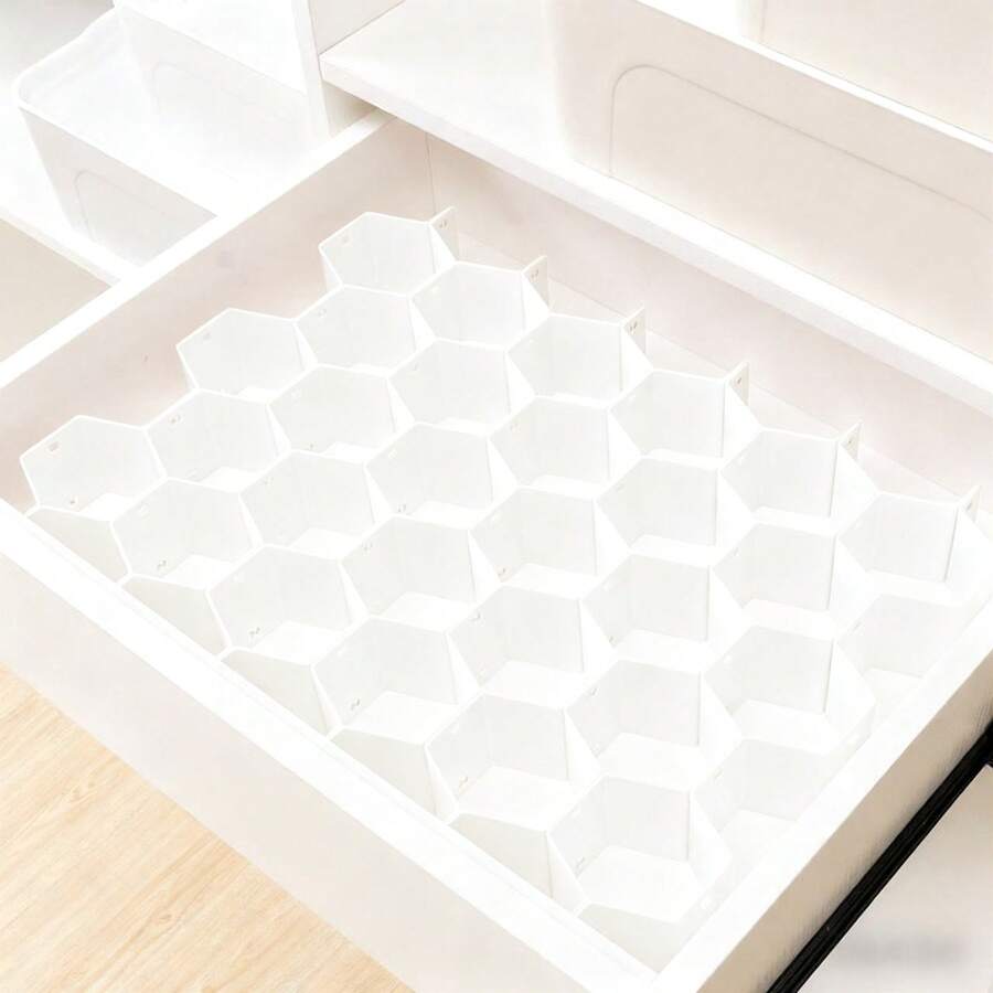 1 tấm chia ngăn kéo hình tổ ong, kèm hộp đựng đồ dùng nhà bếp tiện dụng để đựng mỹ phẩm, đồ lót, tất và quần lót.