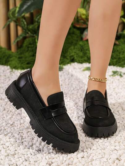 Mocasines vintage de suela gruesa negros para mujer, zapatos casuales de estilo británico con tacón grueso y parches de ante