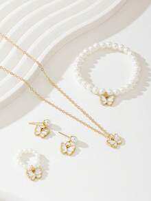 一套时尚甜美的蝴蝶首饰套装，适合日常佩戴。 - 白色 - 查看 8