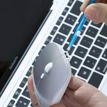 汽车屏幕清洁湿巾（本产品为空瓶，不含清洁液），适用于所有手机、笔记本电脑和平板电脑屏幕、汽车屏幕和中央控制器，配有不留痕迹的超细纤维清洁布。便携式屏幕清洁套装，汽车配件，女士汽车配件，手机清洁套装 - 粉色 - 查看 8