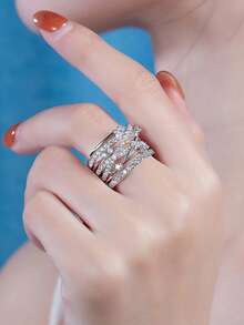 Nhẫn Moissanite bạc 925 cao cấp, không gây dị ứng, nhẫn đính hôn/cưới, thiết kế tối giản, dễ đeo hàng ngày, quà tặng cho ngày Valentine, sinh nhật, đám cưới, kèm hộp quà và giấy chứng nhận. - Bạc - Xem 5
