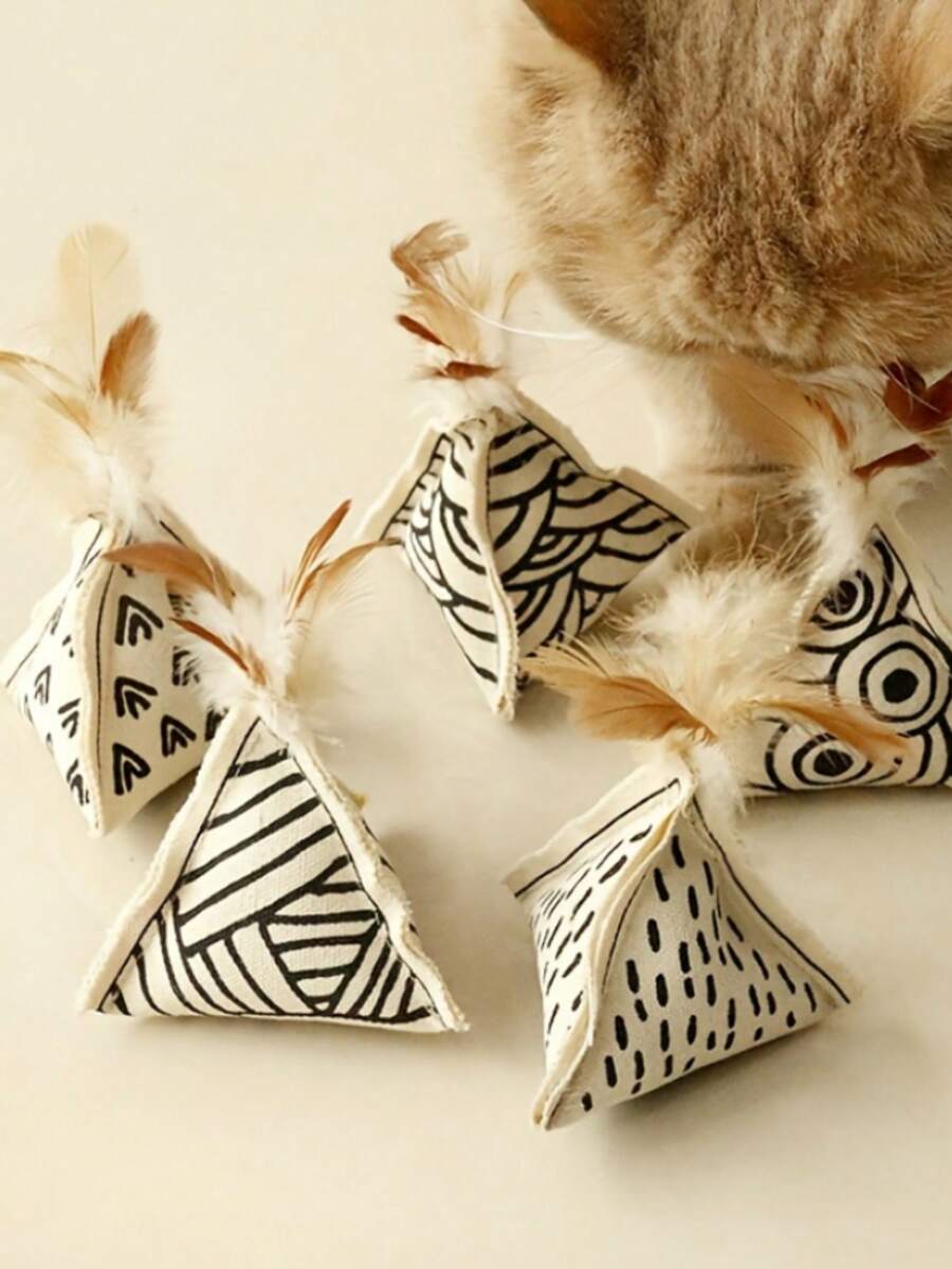 Handmade Random Cat Toys | Thickened Durable Anti-Scratch Canvas | Geometric Triangle Cat Teaser Stick With Bells | Natural Feather Cat Wand - Random Color - View 1