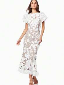 Fashionable Socialite With Elegant Temperament, Ladies With Light Luxury Round Neck Embroidery, Three-Dimensional Flower Bubble Sleeves, Mid Length Dress, Hip Hugging Skirt - 白色 - 查看 2