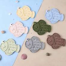 1pc Funny Cat/Dog Silicone Slow Feeder Mat, Fish/Frog Shaped Anti-Gulping Anti-Spill Suction Cup Lick Mat, Wall-Mountable - Multicolor - View 1