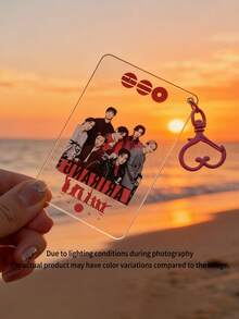 BT/S 友情紫色亚克力钥匙扣，可用作包包配饰、创意装饰品和粉丝礼物。适合送给男朋友、女朋友、家人、老师，也适合作为派对礼物和手机装饰。包包配饰挂绳，带证件卡套，可作汽车装饰或包包挂件。 - 查看 4