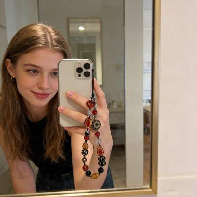 1pc Exotic Lily Flower Phone Lanyard, Fashionable Wrist Decor, Phone Case Chain, Beaded Keychain, Suitable For Outdoor, Travel, Shopping, Great Gift For Mother, Family, Friends, Birthday, Holiday Compatible With Android And Most Smartphone,Gifts For Mother, Family, Friends, Kids, Birthday, Holiday Phone Chain,Phone Charm,Lanyard,Phone Accessories,Phone Lanyard,Phone Chain,Keychain.