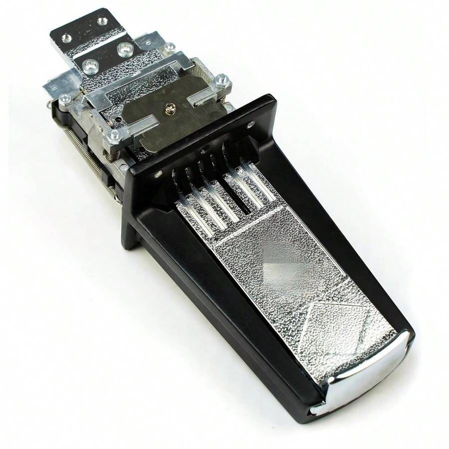 Universal Coin Acceptor, Suitable For Billiard Tables, Football Machines, And Ice Hockey Rinks - Black - View 1