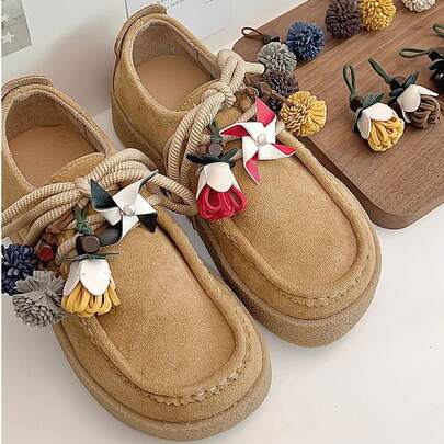 3 piezas Accesorios de zapatos desmontables, Clips de zapatos de cuero hechos a mano con diseño de molino de viento y flor, Juego de decoración de zapatos DIY de moda adecuado para mocasines, zapatos casuales y zapatillas, decoración de moda para mujeres y niñas, Organizador de zapatos, Ahorro de espacio, Uso en exteriores, Jardín, Esencial de viaje, Portátil, Esencial de playa, Temporada de graduación, Ceremonia de graduación, Regalo de graduación, Felicitaciones graduado, Valedictorian, Finalización de estudios, Fiesta de graduación