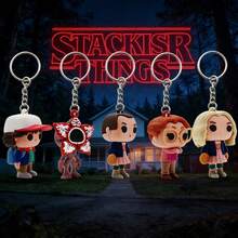 Hasbro 1个2026电视剧可爱食肉植物吊坠 | 电视剧粉丝生日派对礼物，独特吊坠，高品质背包吊坠，惊喜小礼物，学生派对实用小物（款式随机） - 彩色 - 查看 5